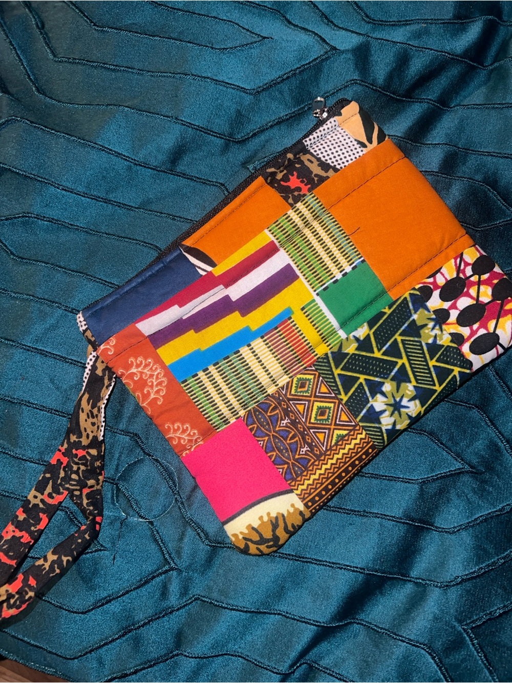 Multicoloured print makeup bag